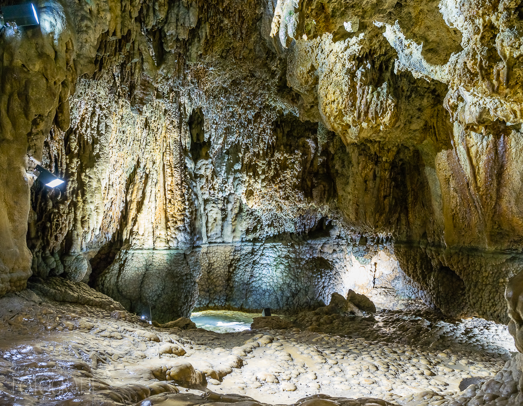 Höllgrotten Baar – einzigartiges Tropfsteinparadies mit 3000 Jahren Geschichte